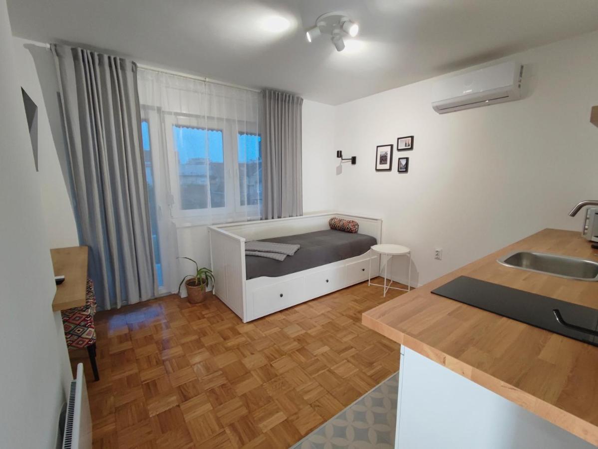 Sunset Station Apartments ซาเกร็บ ภายนอก รูปภาพ